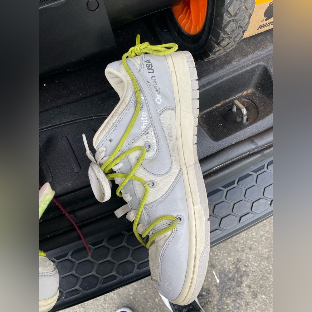 Size 9 Nike sneakers